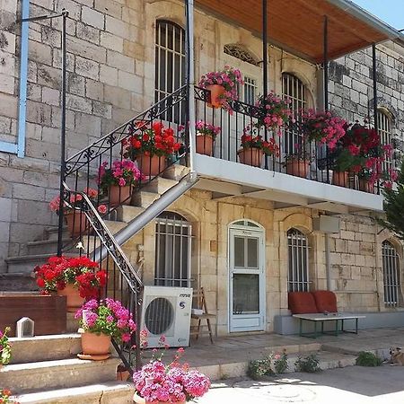 Rosary Sister Guest House Ein Karem Yerusalem Bagian luar foto