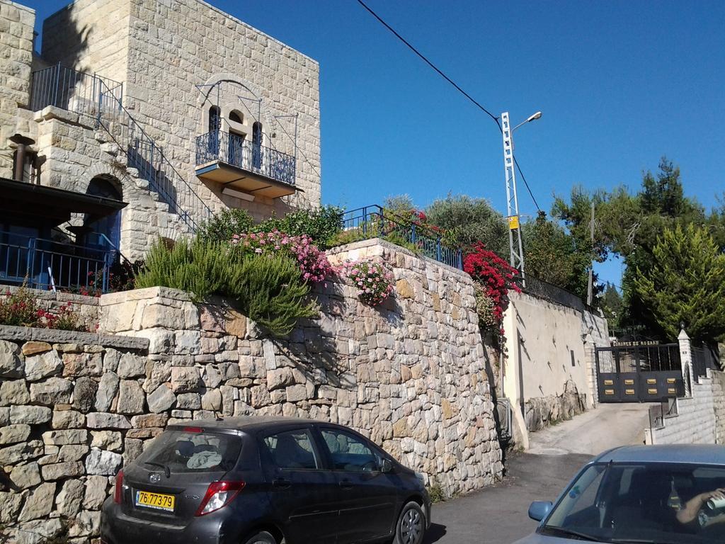 Rosary Sister Guest House Ein Karem Yerusalem Bagian luar foto