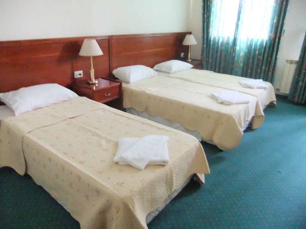 Rosary Sister Guest House Ein Karem Yerusalem Bagian luar foto