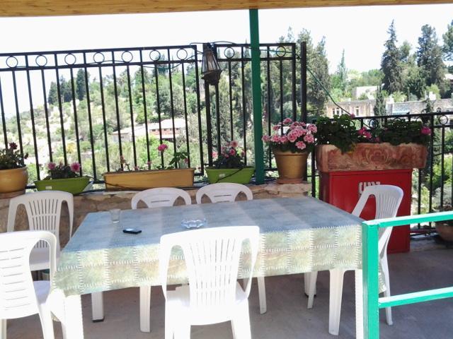 Rosary Sister Guest House Ein Karem Yerusalem Bagian luar foto