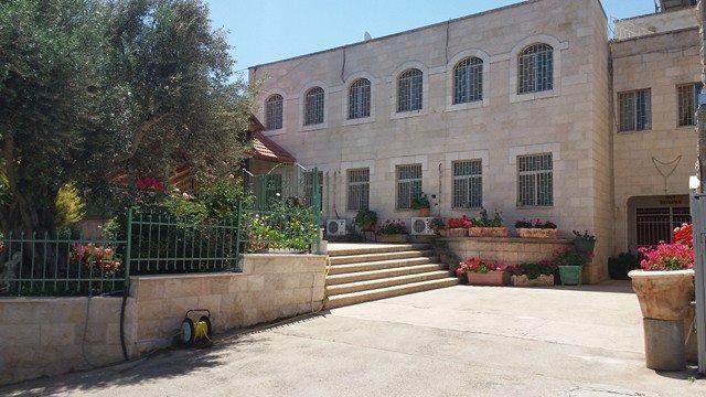 Rosary Sister Guest House Ein Karem Yerusalem Bagian luar foto